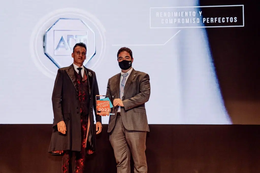 ADT ha sido galardonada con el premio “Servicio de Atención al cliente del Año 2022” en la categoría de Sistemas de Seguridad por quinta vez consecutiva, reconociendo su eficaz y personalizado servicio de Atención al Cliente. 