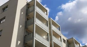 Cómo proteger tu piso si vives solo: soluciones de seguridad básicas